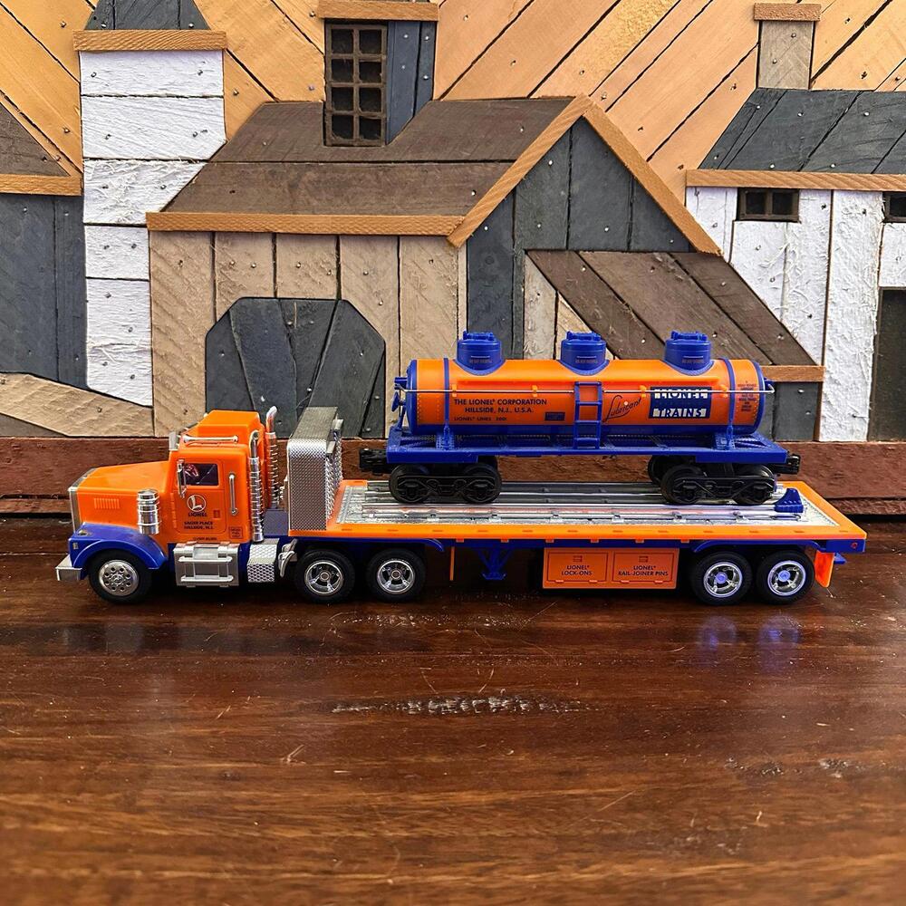 Lionel TMT-18410 Flatbed Toy Truck Hauling Three-Dome Tank Car